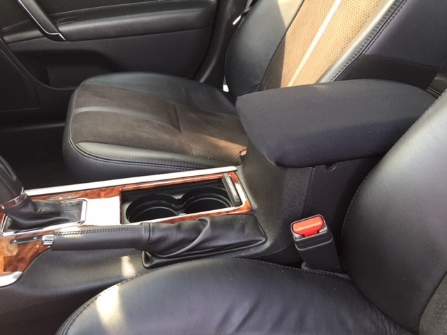 mazda 3 center console cover